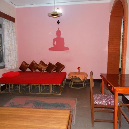 佛客房酒店 Lalitpur 外观 照片